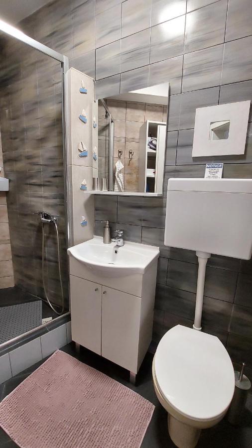 Holiday Home Zora - Family Vacation House Near Protected Area Of The Nature Park Kamenjak, With Green Yard, Wifi, Air-Con Premantura Exterior foto